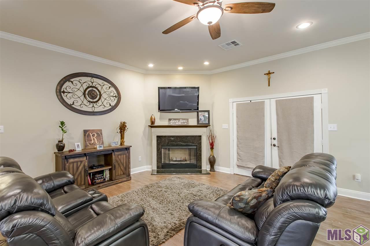 11087 Savoy Road St. Amant, LA 70774 - Photo 5 of 15 Gallery Image 5