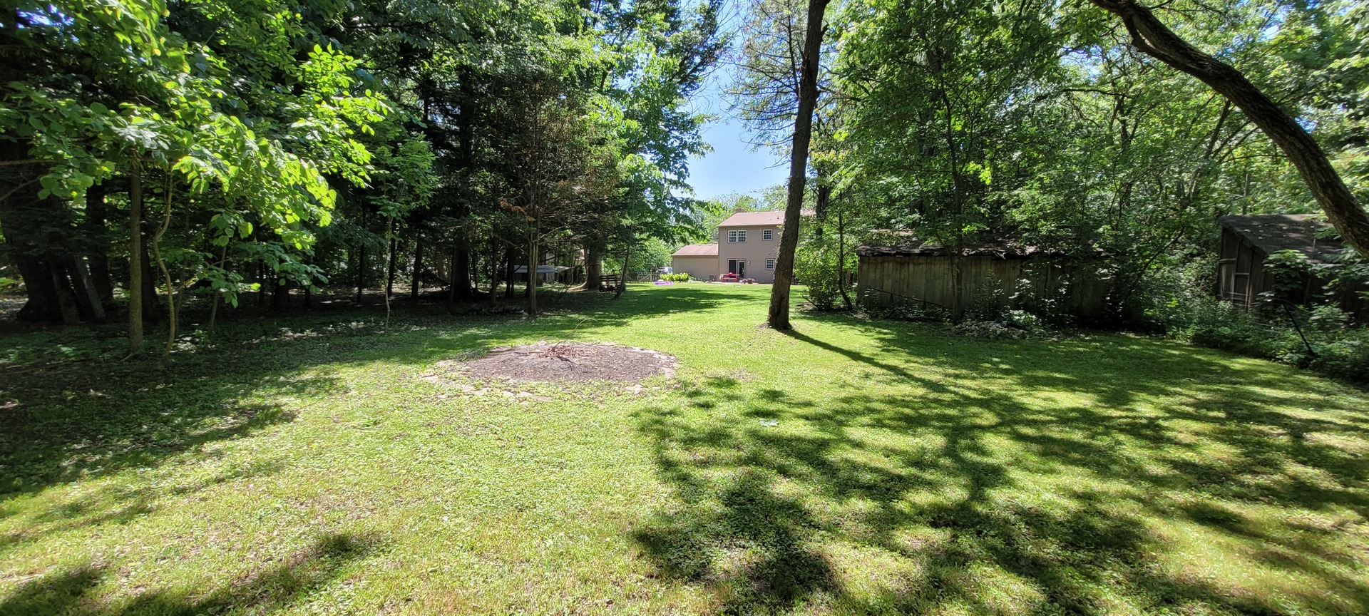 2010 Bilter Road Aurora, IL 60502 - Photo 32 of 47 a view of a backyard with a garden