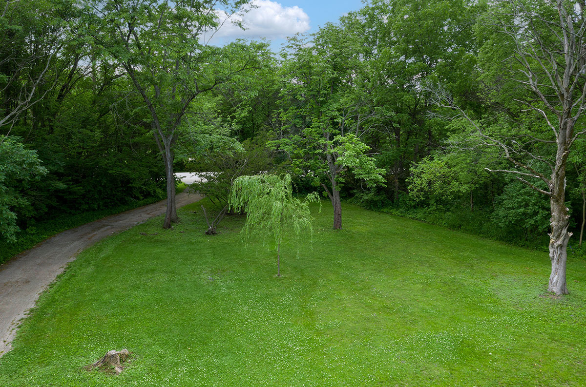 2010 Bilter Road Aurora, IL 60502 - Photo 47 of 47 a view of yard with green space