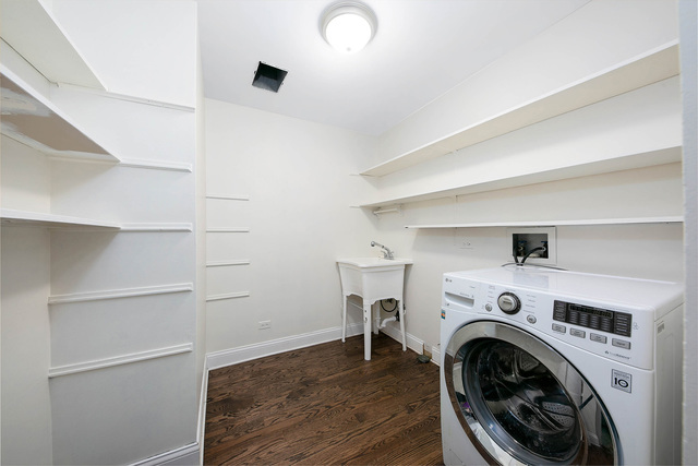 2010 Bilter Road Aurora, IL 60502 - Photo 10 of 47 a view of livingroom with washer and dryer