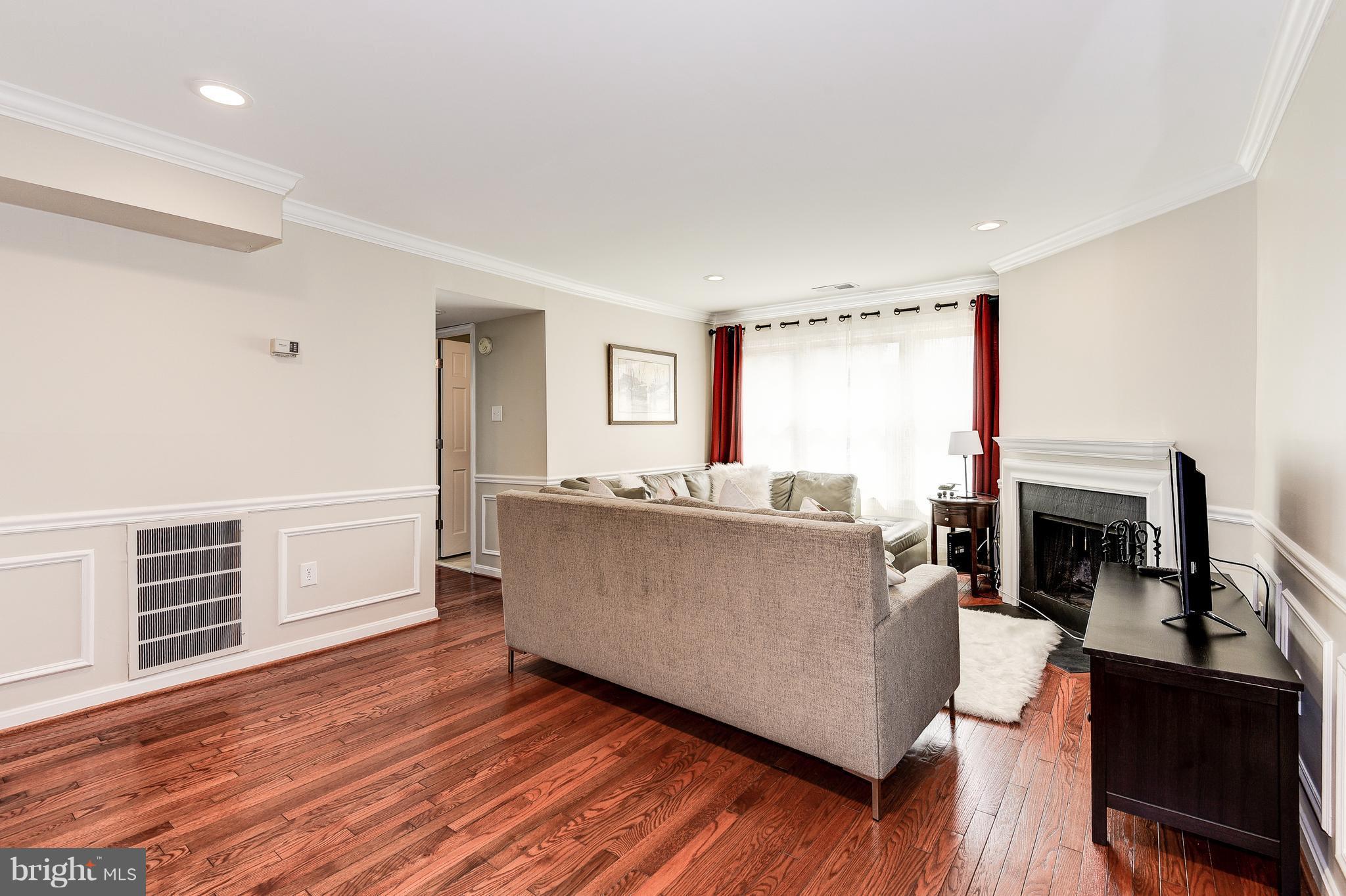 1910 T Street Northwest, Unit 31 Washington, DC 20009 - Photo 12 of 28 Living Room