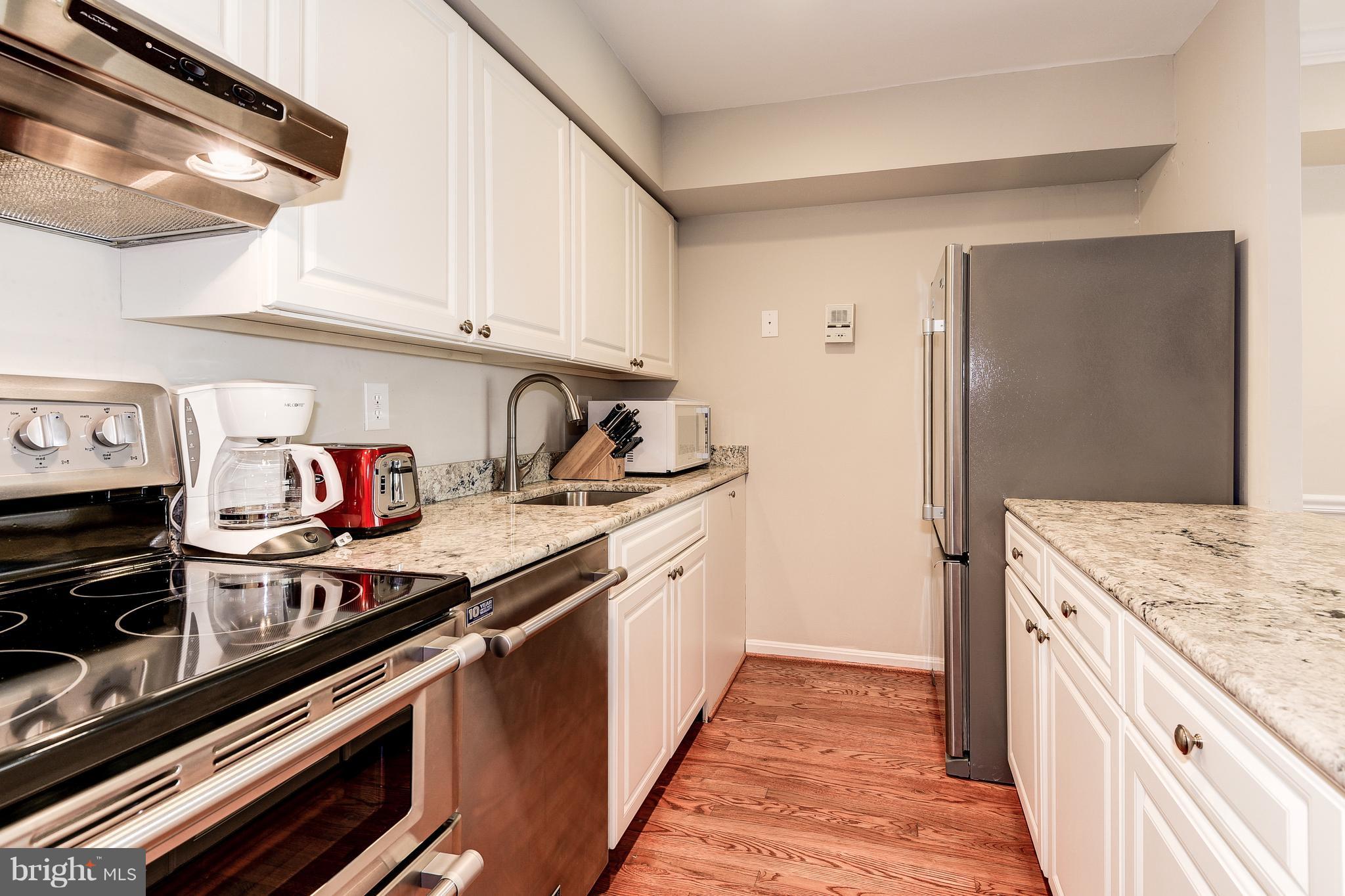 1910 T Street Northwest, Unit 31 Washington, DC 20009 - Photo 8 of 28 Kitchen