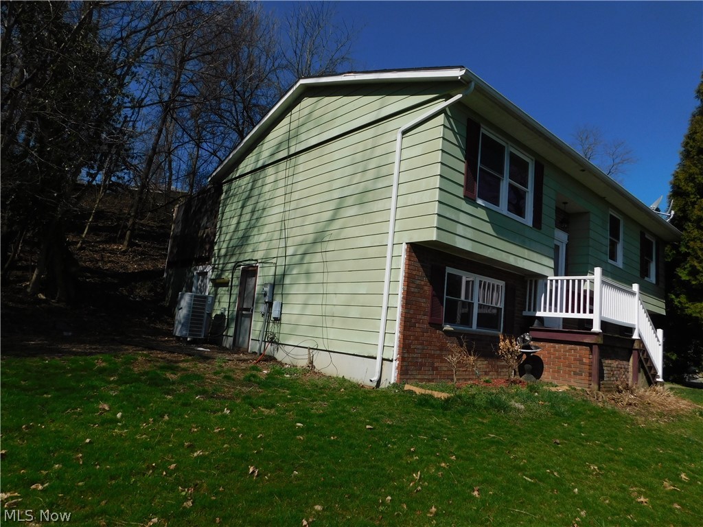 116 Locust Drive Barnesville, OH 43713 - Photo 2 of 27