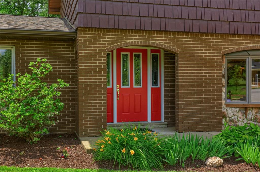 106 Colonial Way Aliquippa, PA 15001 - Photo 5 of 50