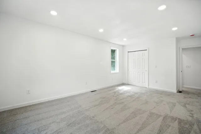 $439,999 | 150 Seymour Avenue, Springfield, MA 01109