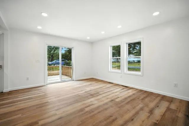 $439,999 | 150 Seymour Avenue, Springfield, MA 01109