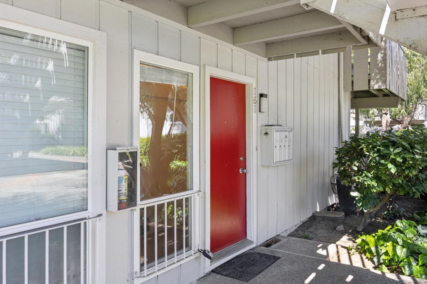 255 South Rengstorff Avenue, Unit 161 Mountain View, CA 94040 - Photo 3 of 30