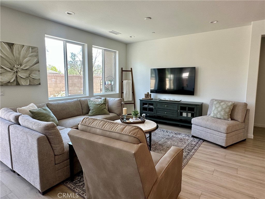 697 Grace Madera, CA 93636 - Photo 16 of 52 Gallery Image 16
