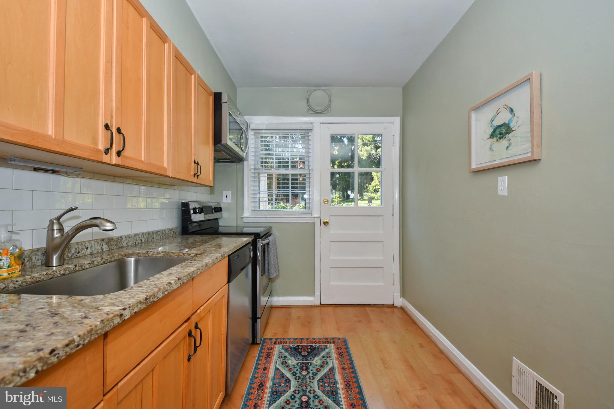 7108 Heathfield Road Baltimore, MD 21212 - Photo 14 of 34
