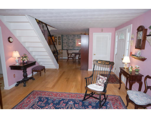 75 Karen Road Framingham, MA 01701 - Photo 3 of 18 Gallery Image 3