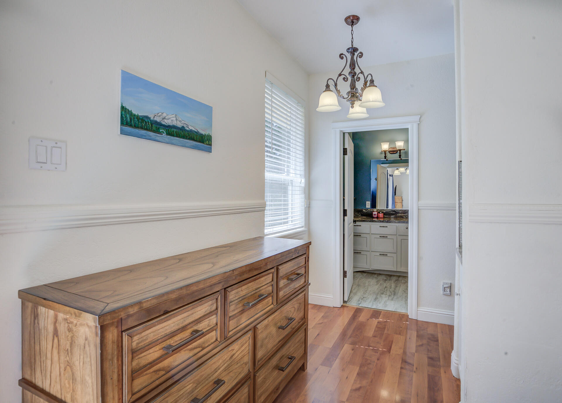 5146 Surrey Drive Redding, CA 96002 - Photo 31 of 57 Primary