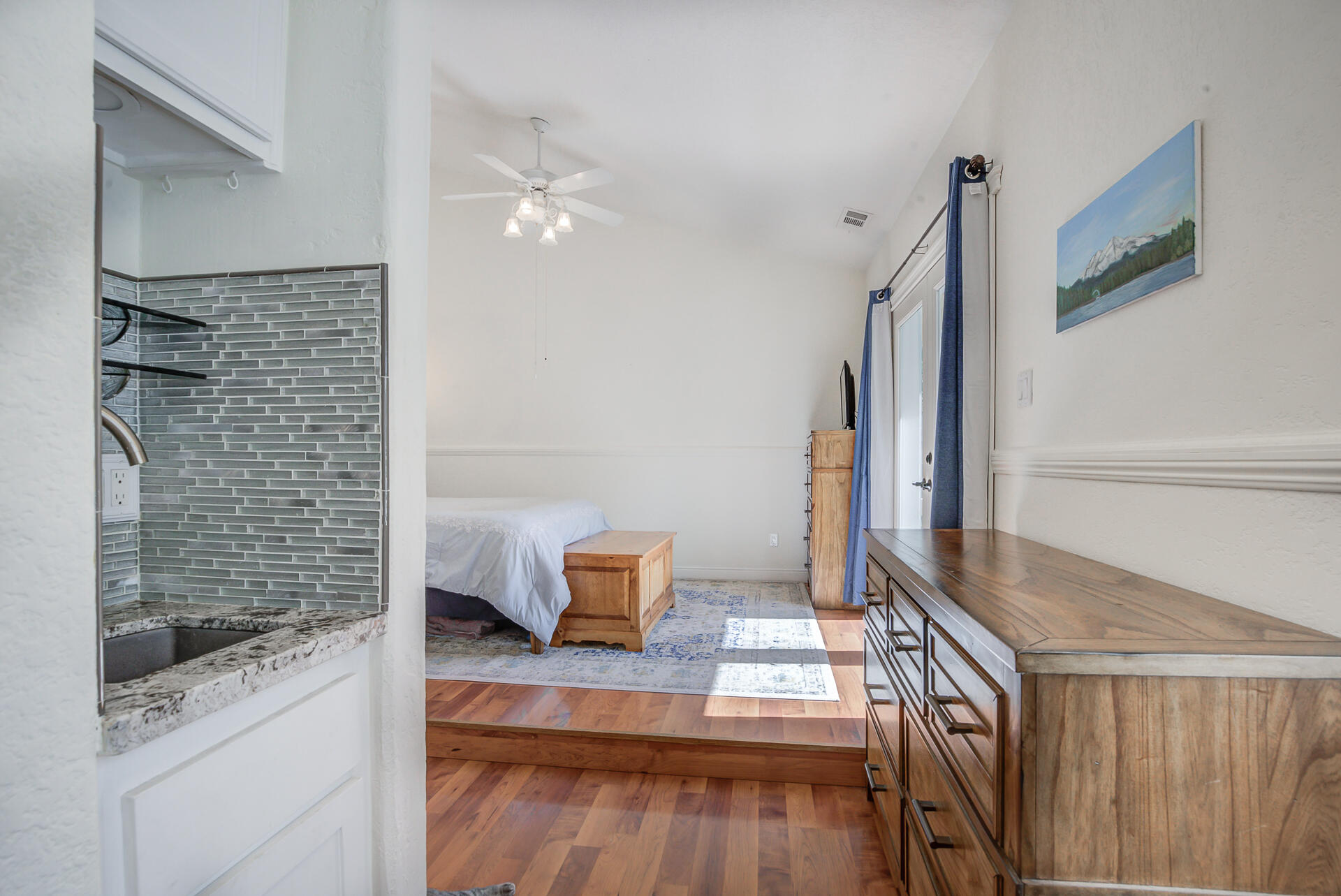 5146 Surrey Drive Redding, CA 96002 - Photo 35 of 57 Primary