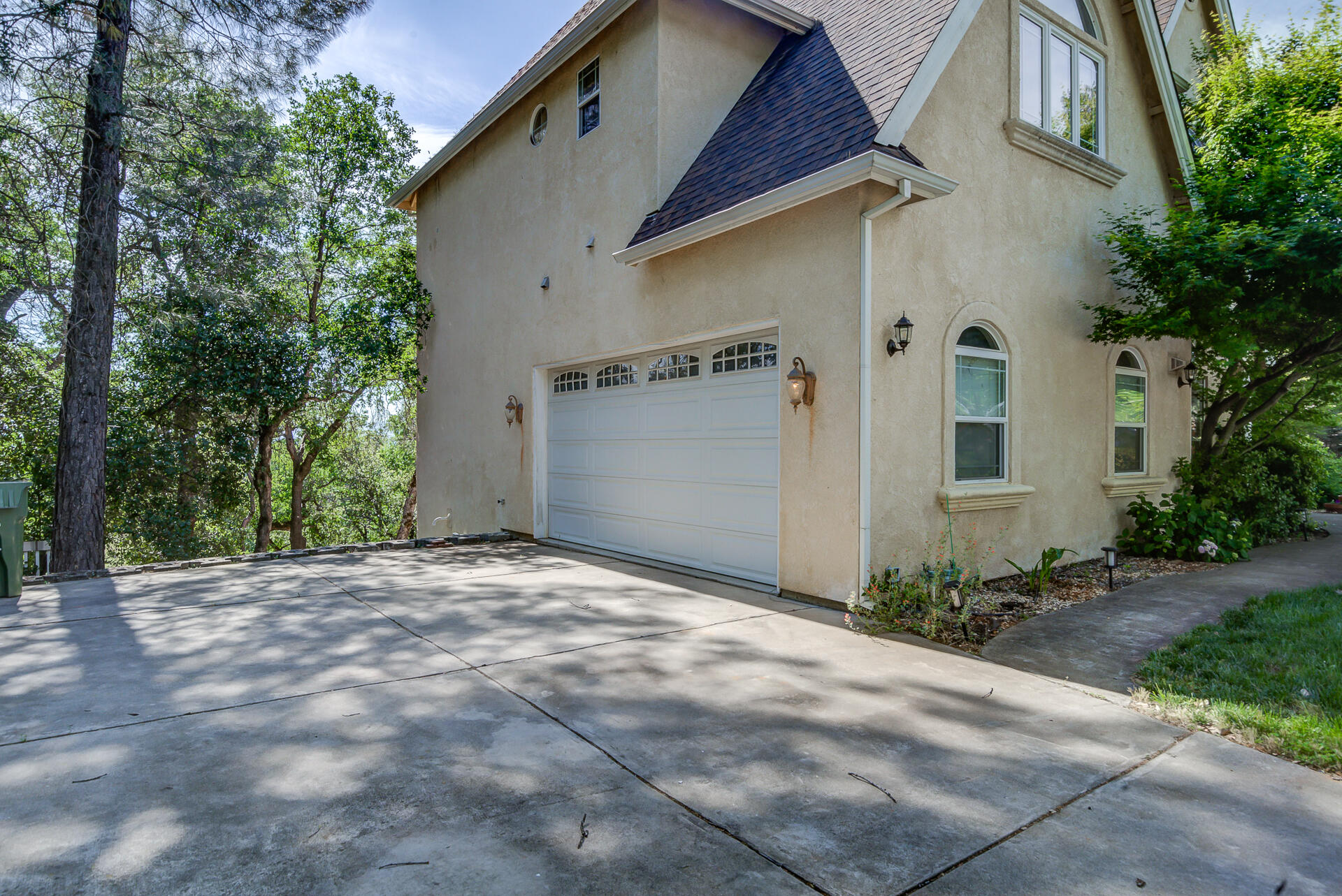 5146 Surrey Drive Redding, CA 96002 - Photo 57 of 57 Surrey-56