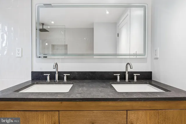 $5,499 | 816 Utterback Store Road, Great Falls, VA 22066