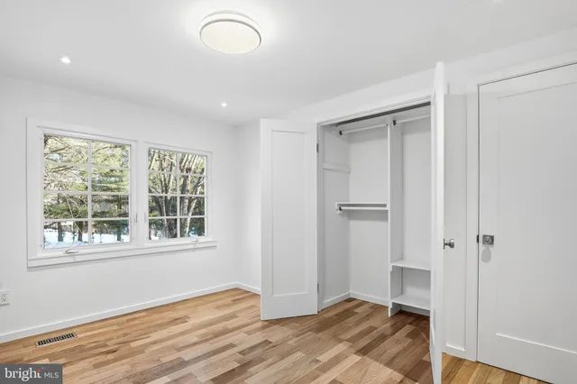 $5,499 | 816 Utterback Store Road, Great Falls, VA 22066