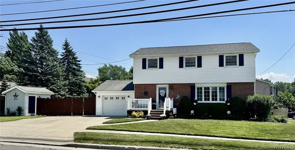 $349,900 | 573 Columbia Avenue, Lancaster, NY 14043