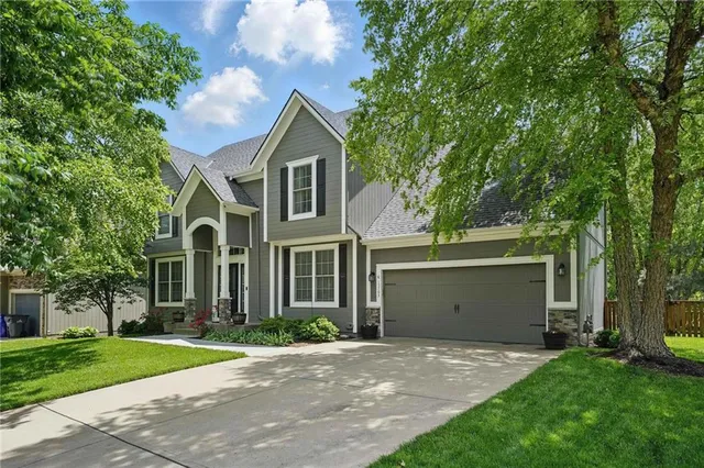 $520,000 | 15763 West 154th Terrace, Olathe, KS 66062