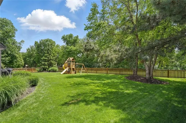 $520,000 | 15763 West 154th Terrace, Olathe, KS 66062