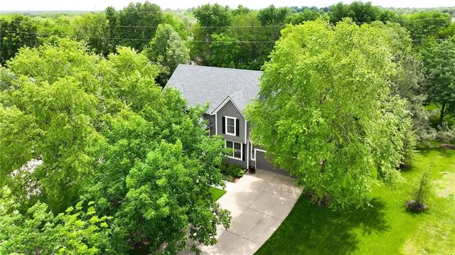 $520,000 | 15763 West 154th Terrace, Olathe, KS 66062