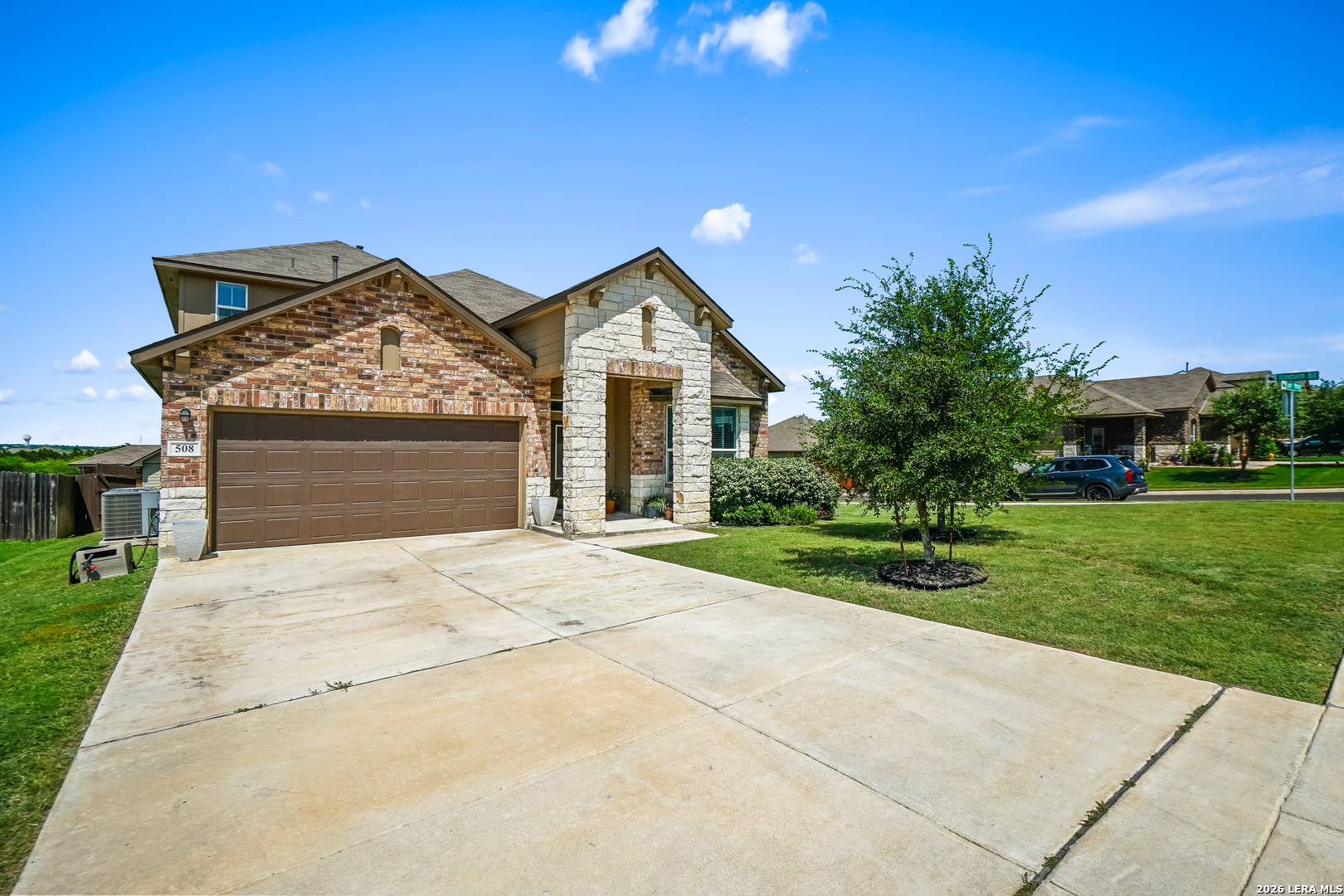 508 Swift Move Schertz, TX 78108 - Photo 3 of 35