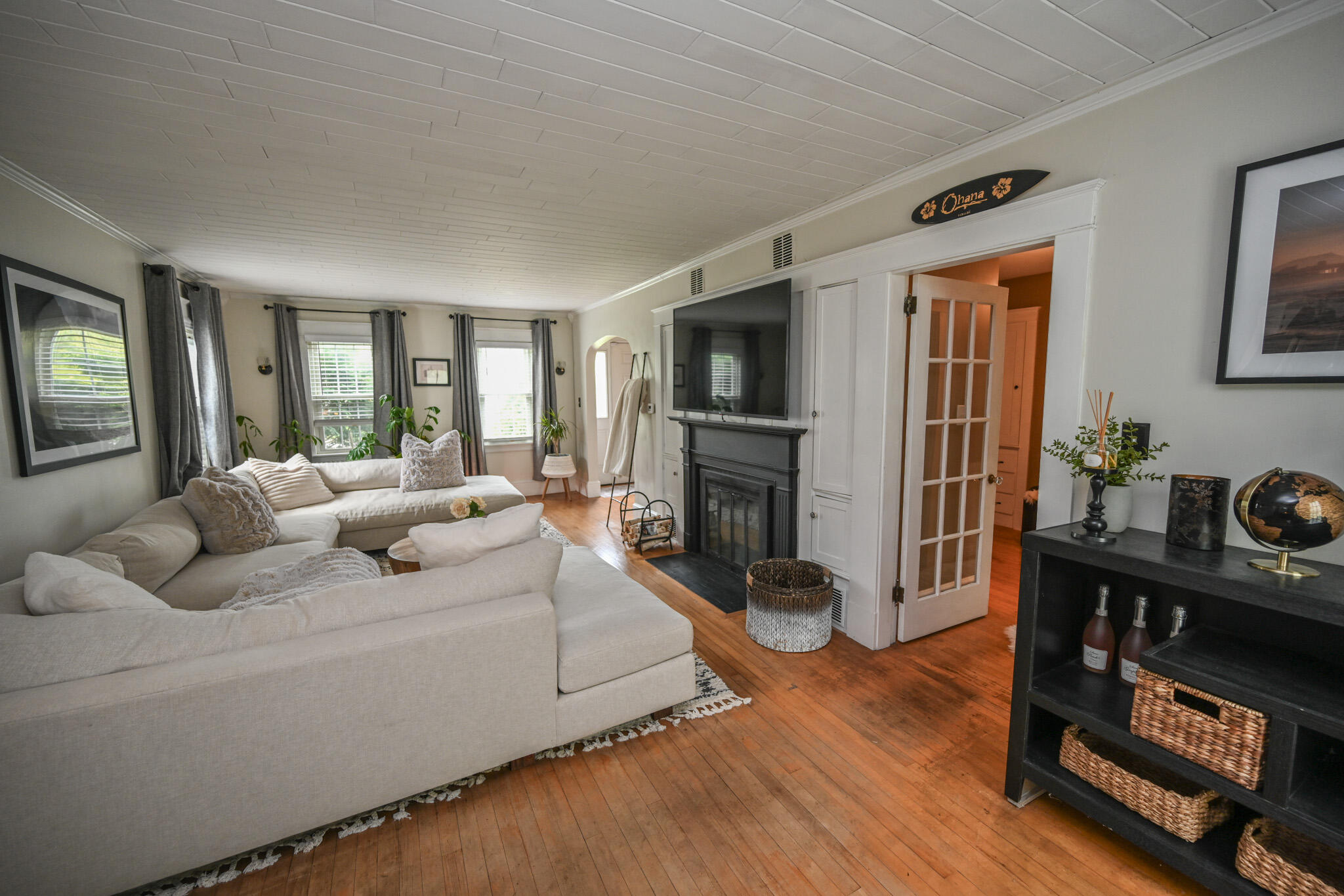 4 Harrison Avenue Orrington, ME 04474 - Photo 6 of 29 Living Room