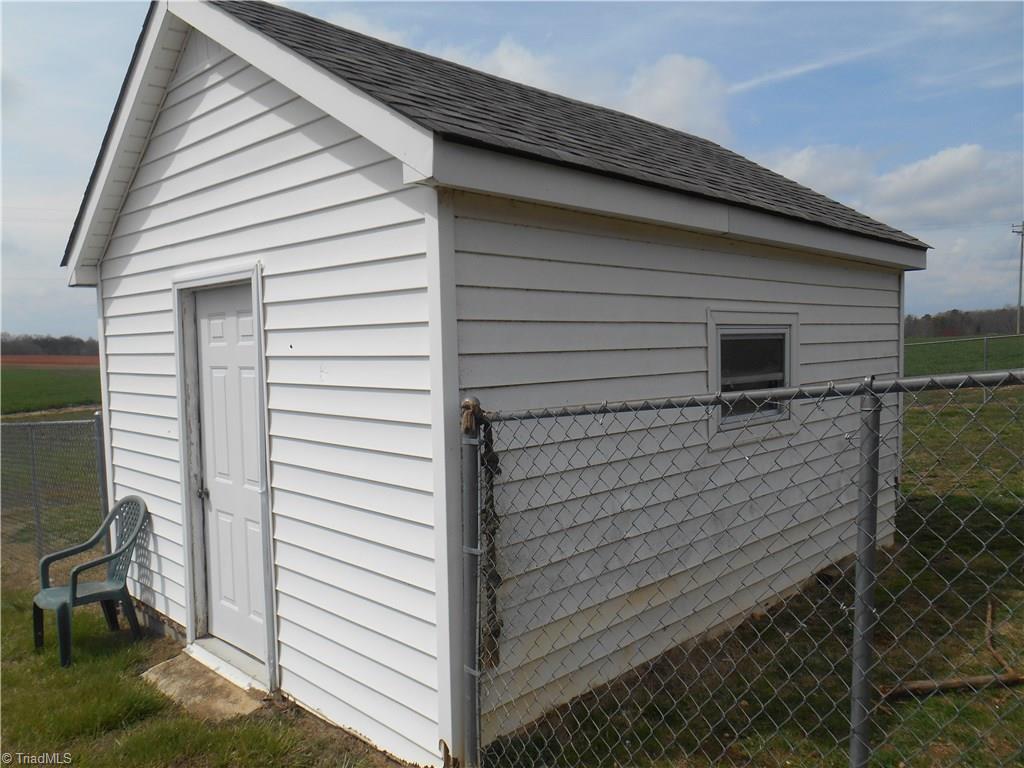 3948 Siloam Road Dobson, NC 27017 - Photo 2 of 15 Gallery Image 2