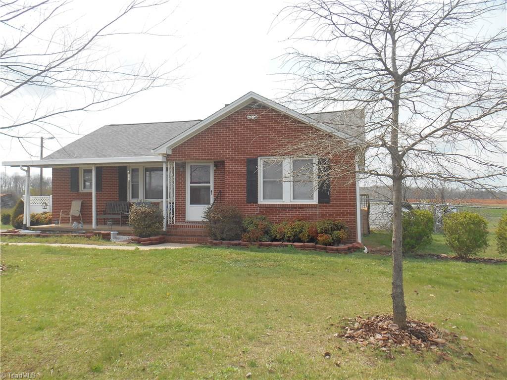 3948 Siloam Road Dobson, NC 27017 - Photo 5 of 15 Gallery Image 5