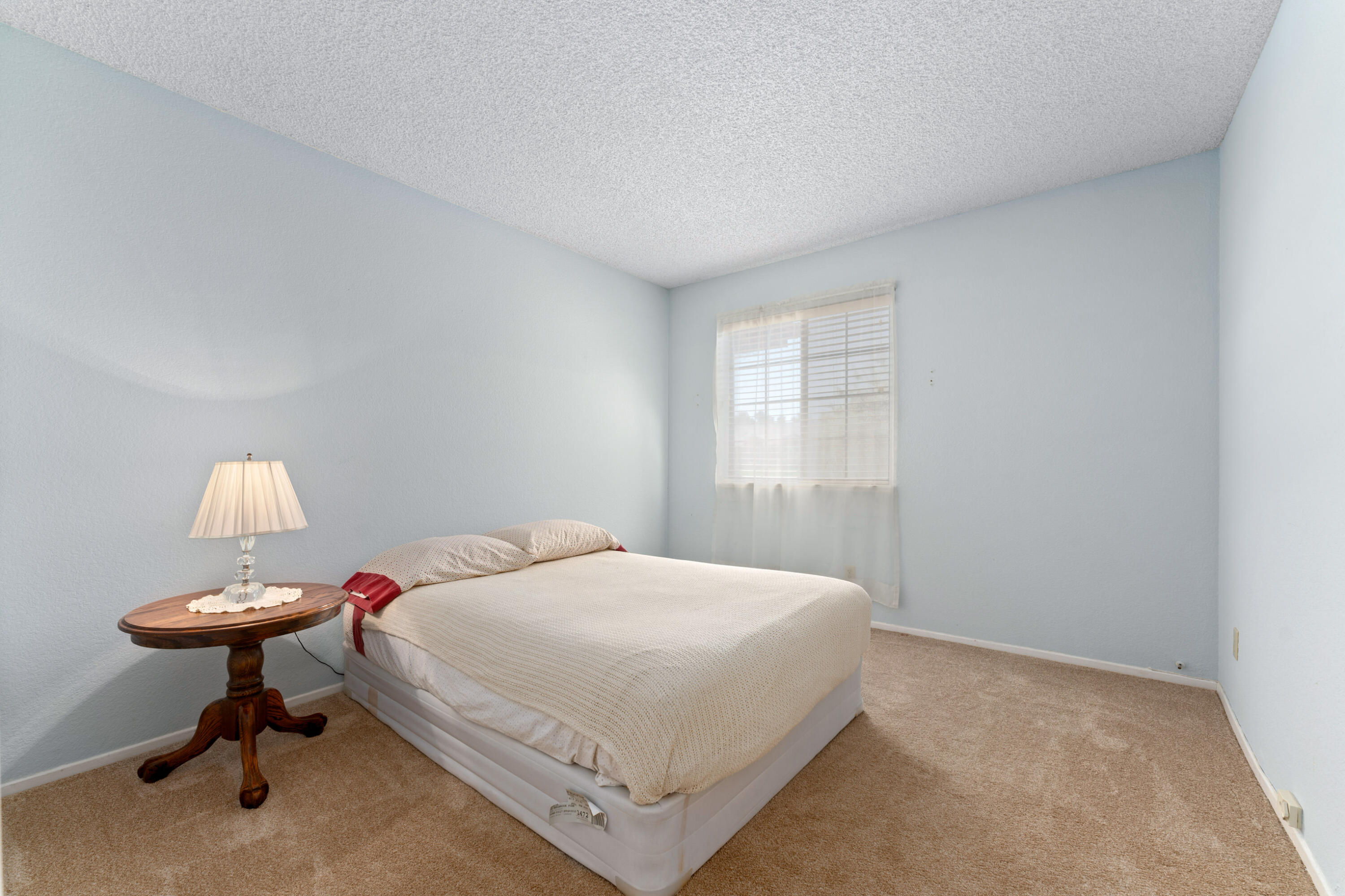 4211 Saddleback Road Palmdale, CA 93552 - Photo 14 of 30 4211 Saddleback Rd_InView-Media-16