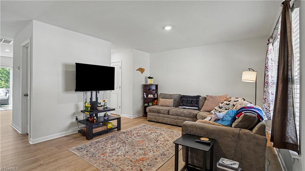 6808 Capstone Court Rural Hall, NC 27045 - Photo 14 of 23 living room