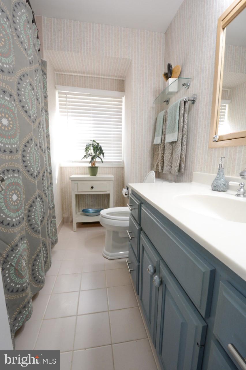 237 Garnett Road Joppa, MD 21085 - Photo 18 of 22 Main bathroom
