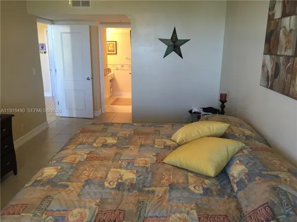 $2,200 | 1341 Southeast 3rd Avenue, Unit 409, Dania Beach, FL 33004