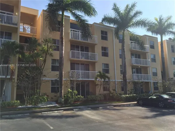 $2,200 | 1341 Southeast 3rd Avenue, Unit 409, Dania Beach, FL 33004