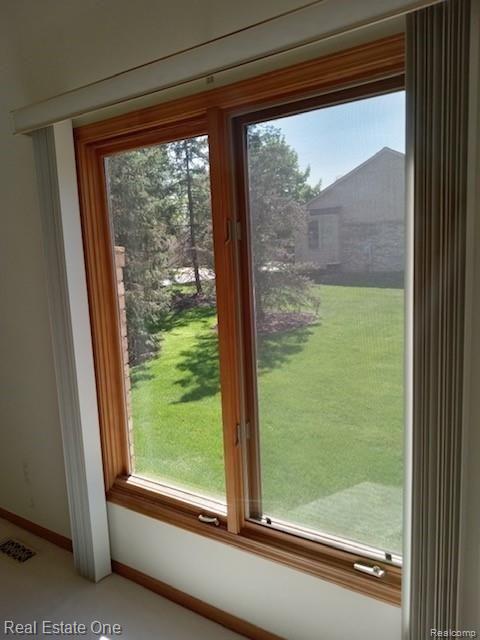 21951 Lancrest Court, Unit 294 Farmington Hills, MI 48335 - Photo 24 of 43