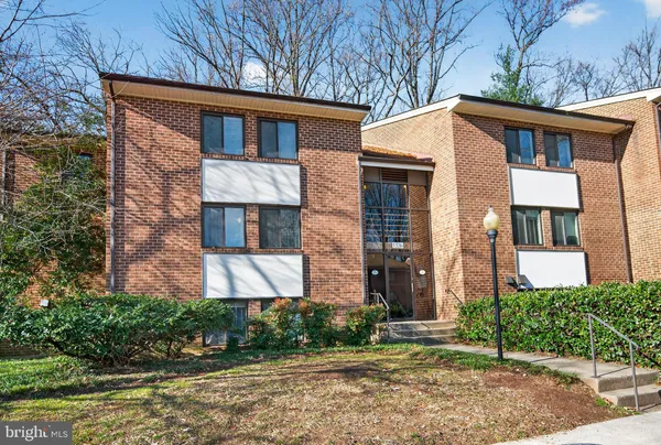 $356,000 | 1526 Northgate Square, Unit 11, Reston, VA 20190