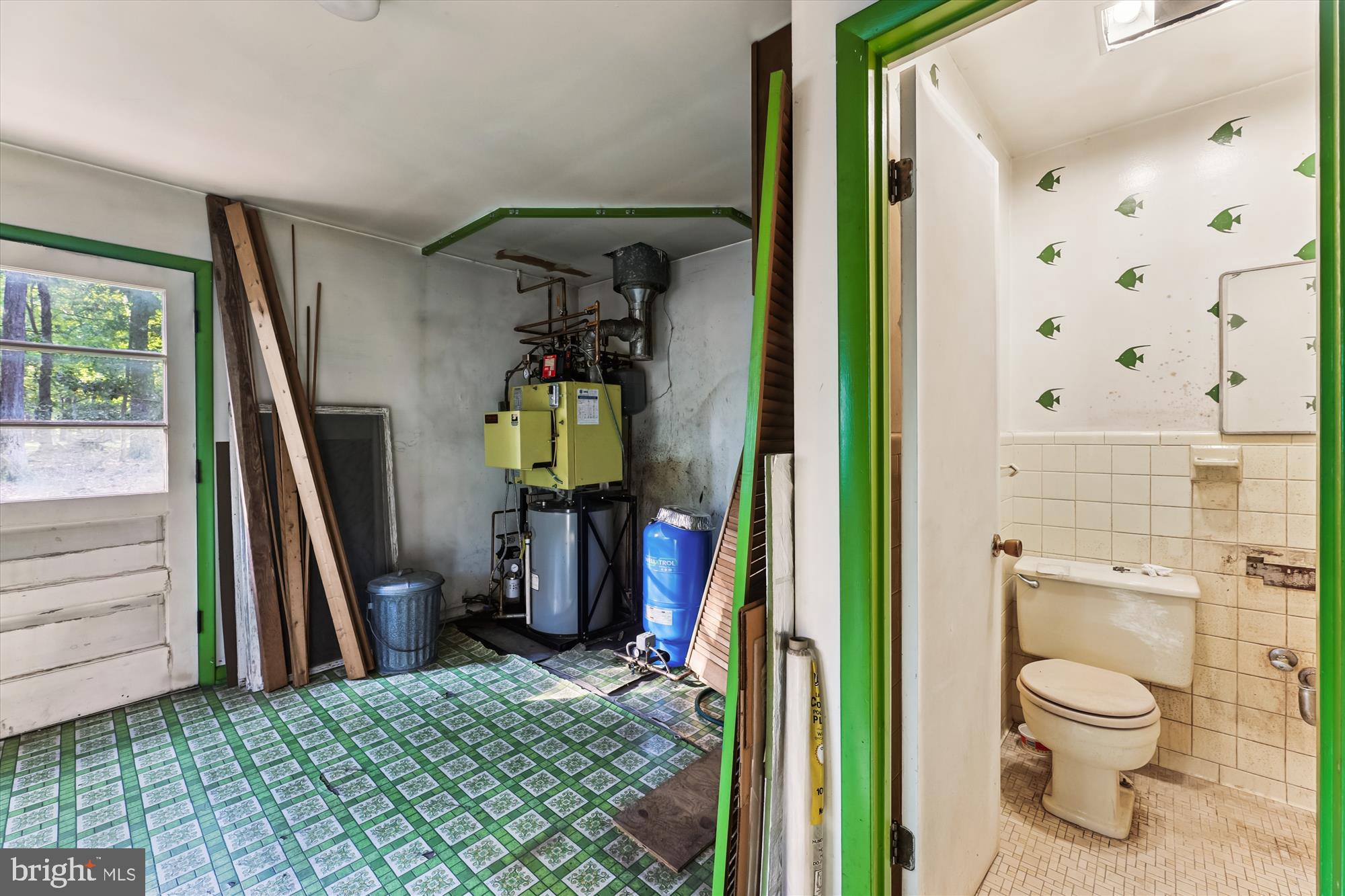 15120 Reserve Road Accokeek, MD 20607 - Photo 27 of 32 a view of a walk in closet