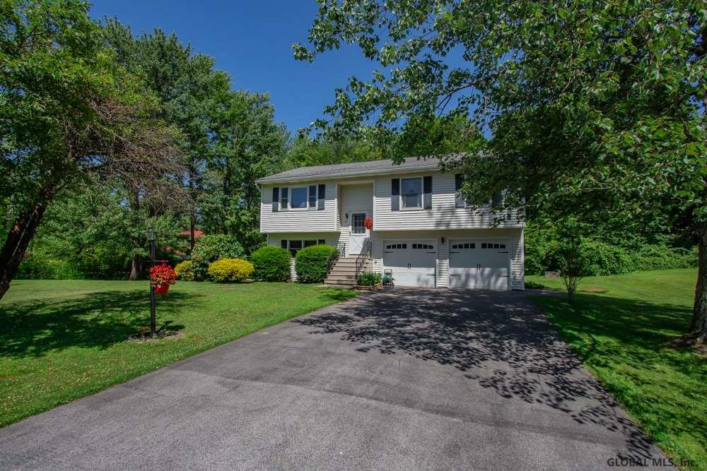 24 Plank Road Halfmoon, NY 12188 - Photo 1 of 28 Photo 1