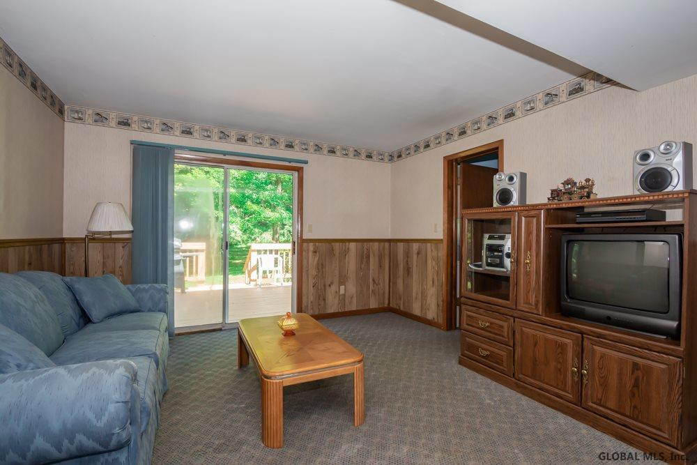 24 Plank Road Halfmoon, NY 12188 - Photo 20 of 28 Photo 20