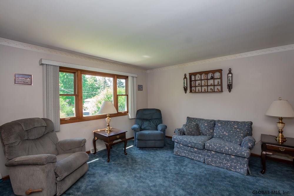 24 Plank Road Halfmoon, NY 12188 - Photo 4 of 28 Photo 4