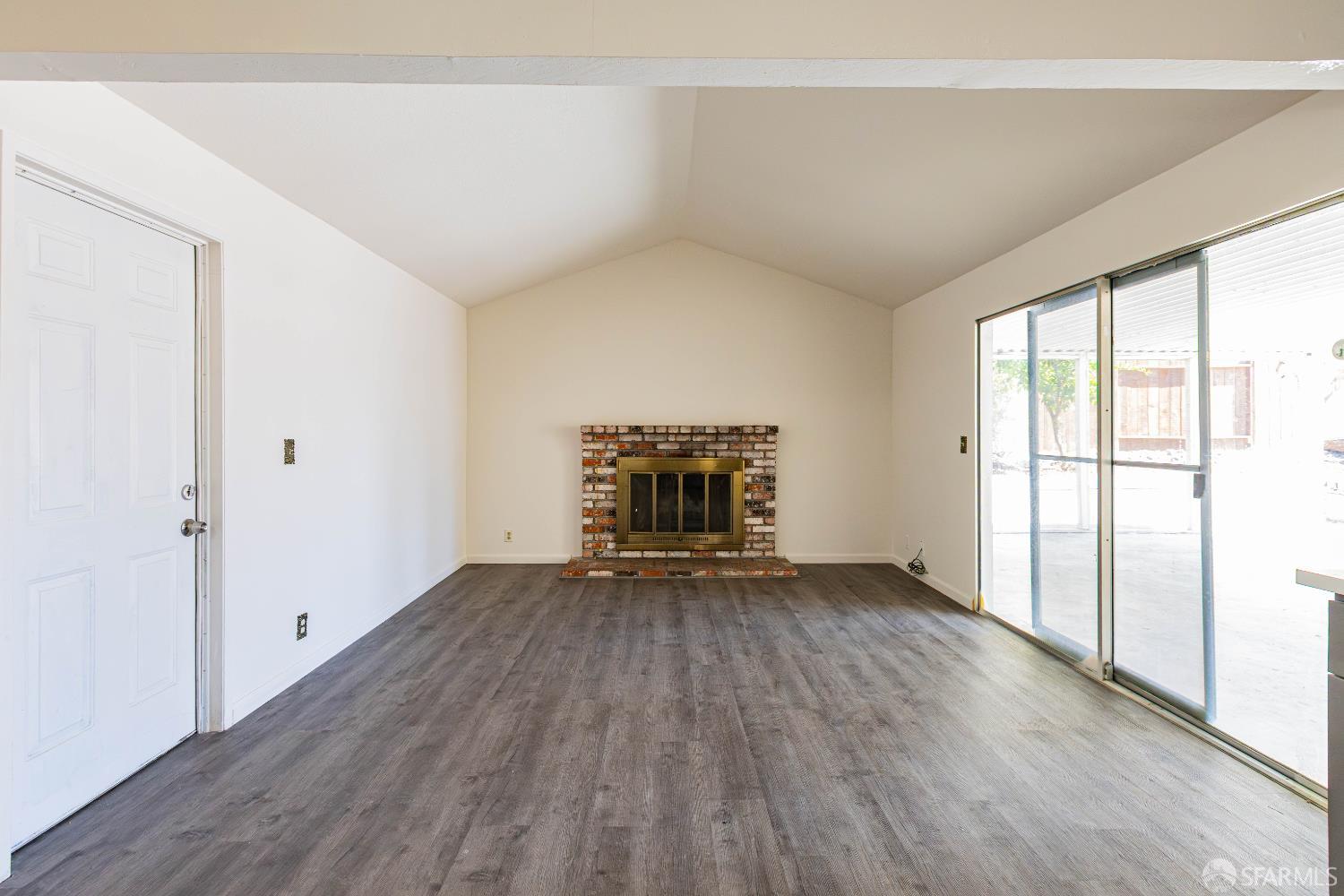 915 Seascape Circle Rodeo, CA 94572 - Photo 13 of 51 Gallery Image 13