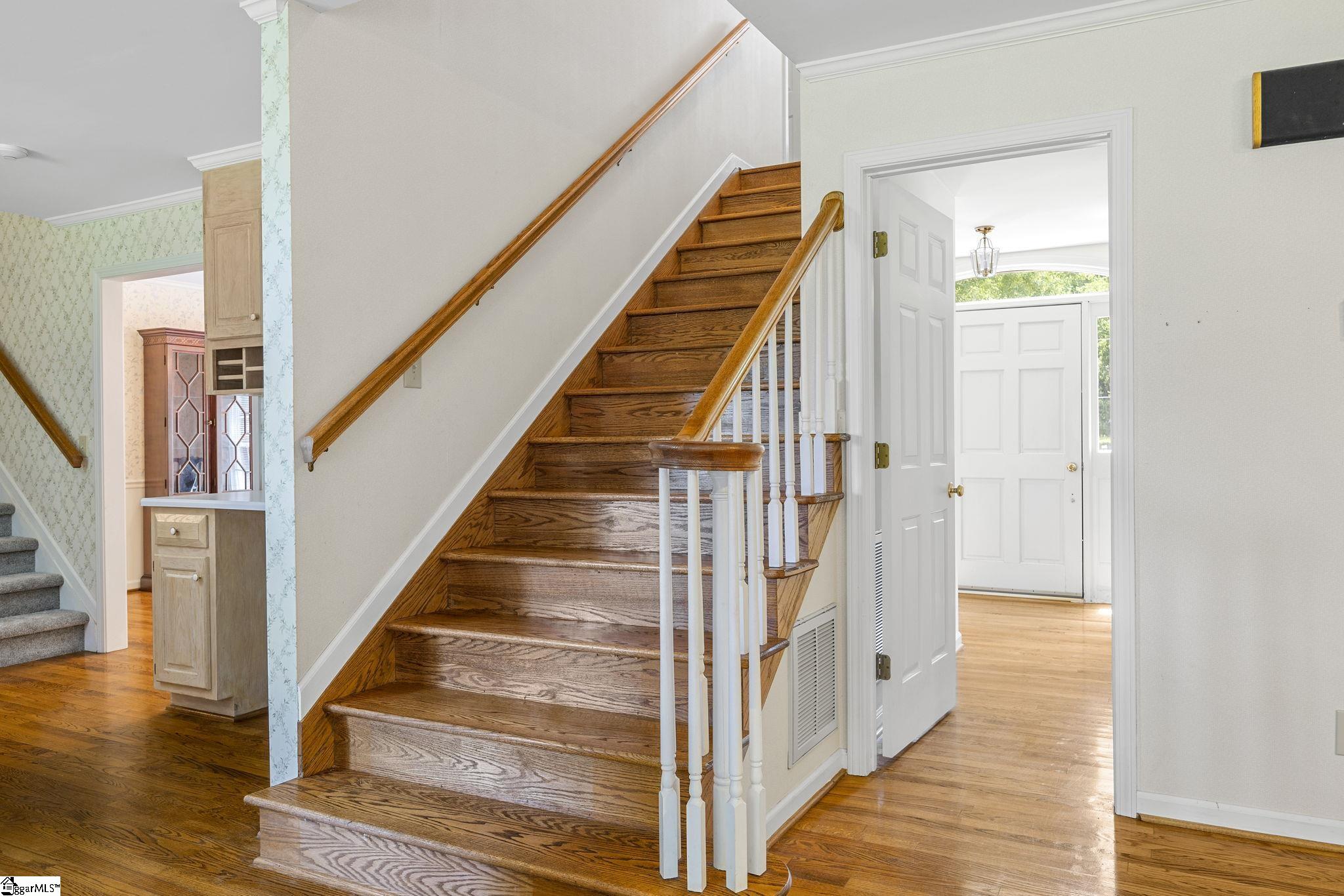 302 Copeland Road Greer, SC 29651 - Photo 13 of 38