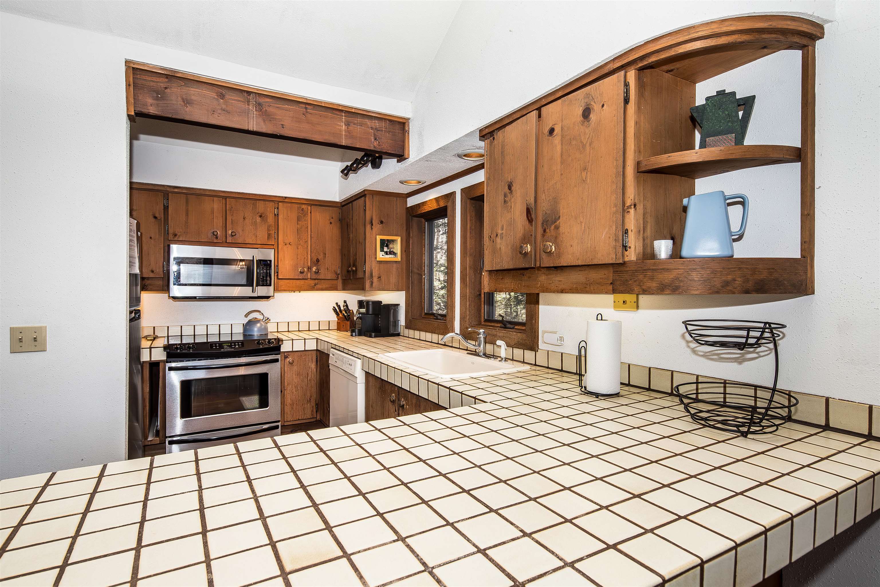 149 Hawk Pond Road Plymouth, VT 05056 - Photo 9 of 41