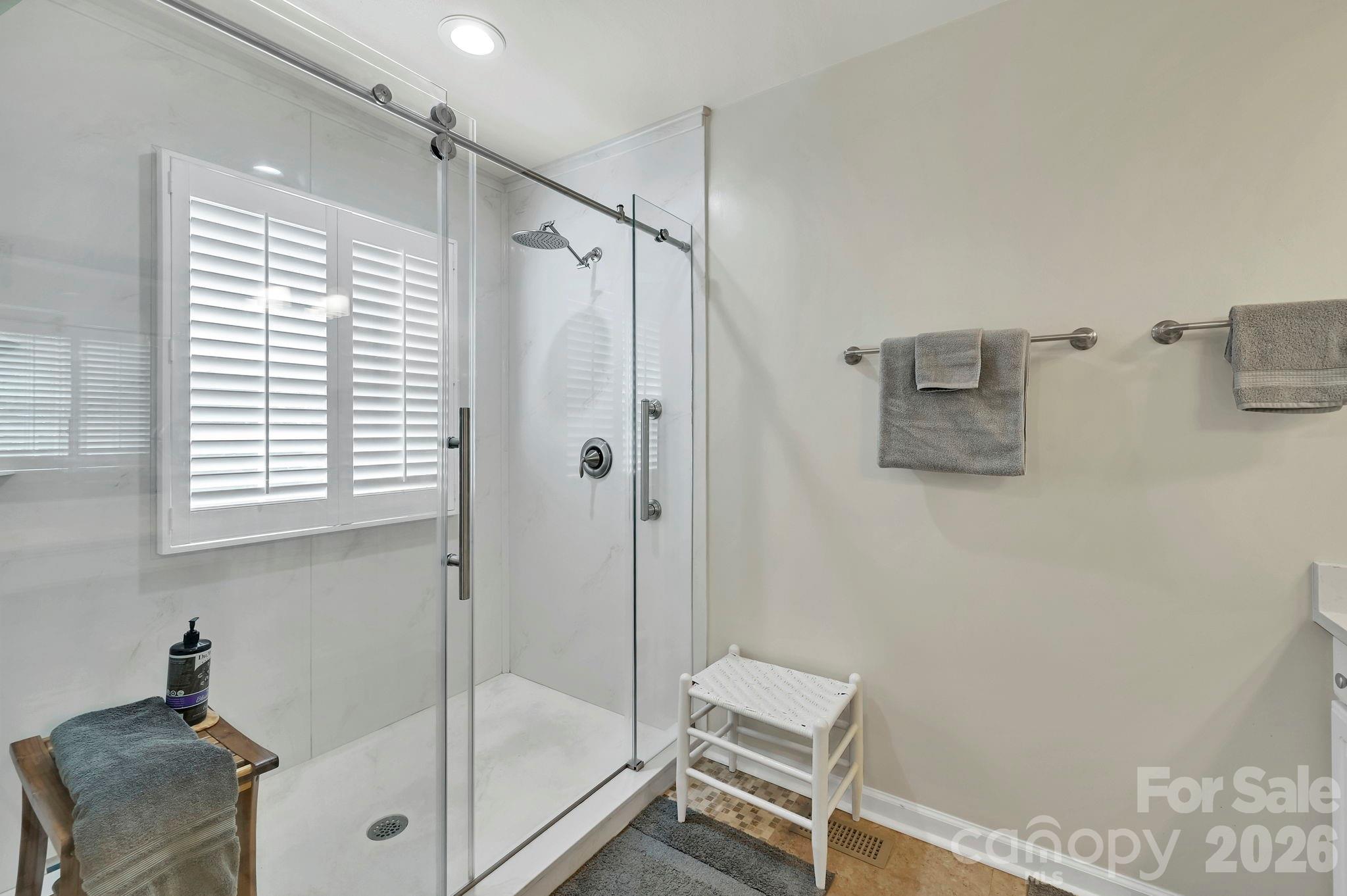 4311 Cove Loop Road Hendersonville, NC 28739 - Photo 28 of 47 Gallery Image 28