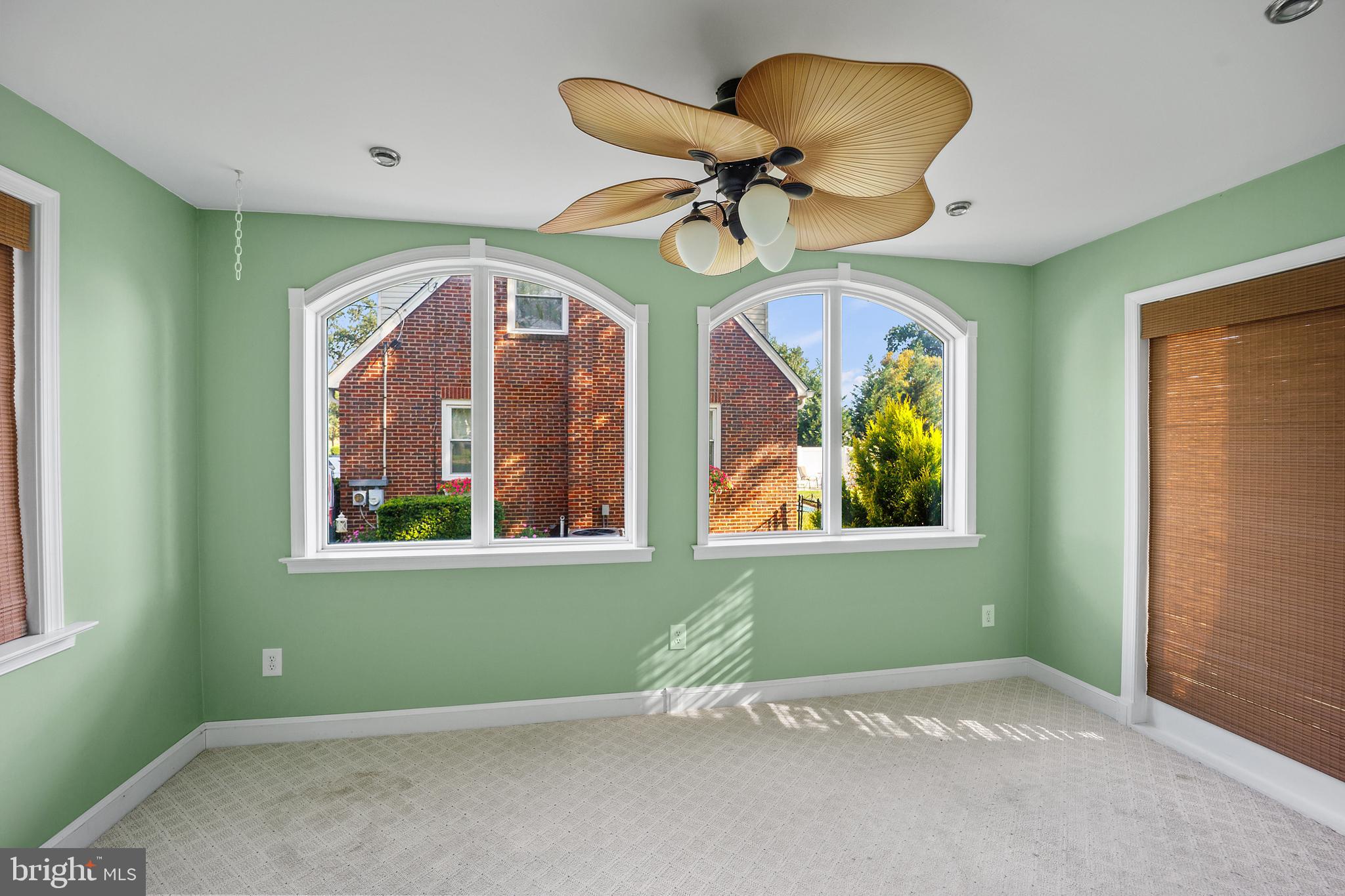 723 Filbert Street Palmyra, NJ 08065 - Photo 7 of 34 Bonus room off of living room