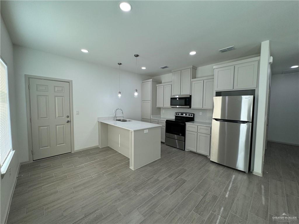7802 North 58th Street, Unit 3 Mission, TX 78573 - Photo 4 of 16
