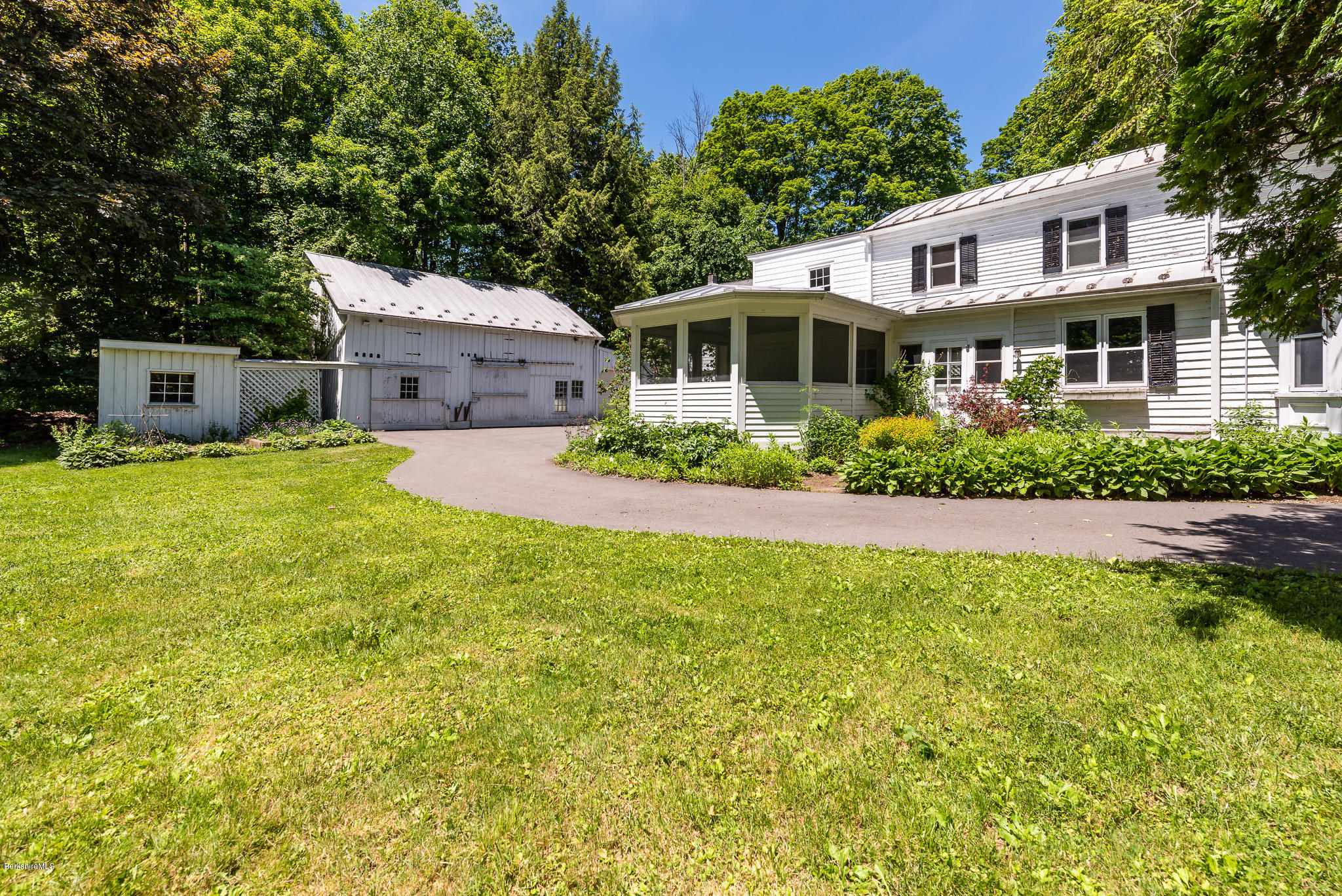6 Stockbridge Road West Stockbridge, MA 01266 - Photo 2 of 36 Side with Barn