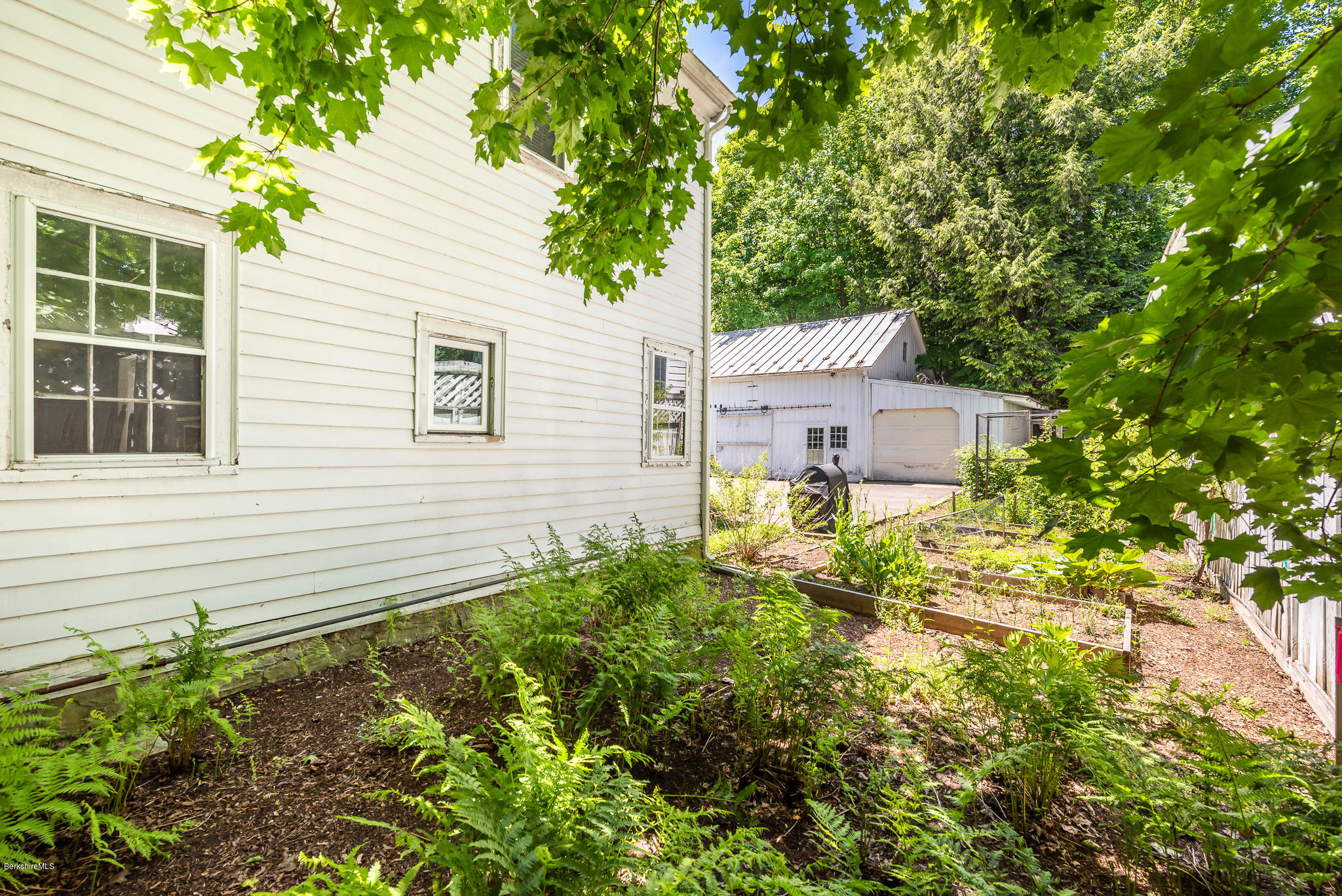 6 Stockbridge Road West Stockbridge, MA 01266 - Photo 32 of 36 Raised Beds