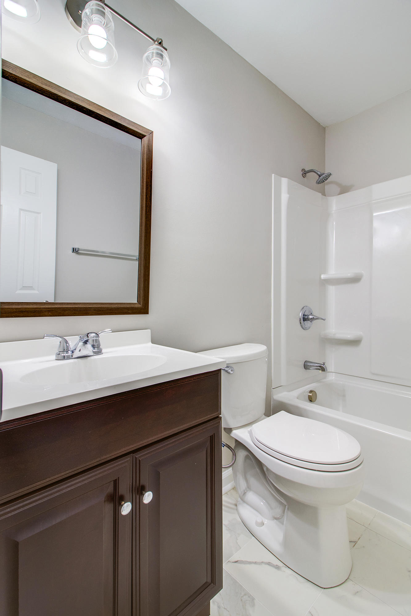926 Miles Jamison Road Summerville, SC 29485 - Photo 19 of 24 Full-Sized Bathroom