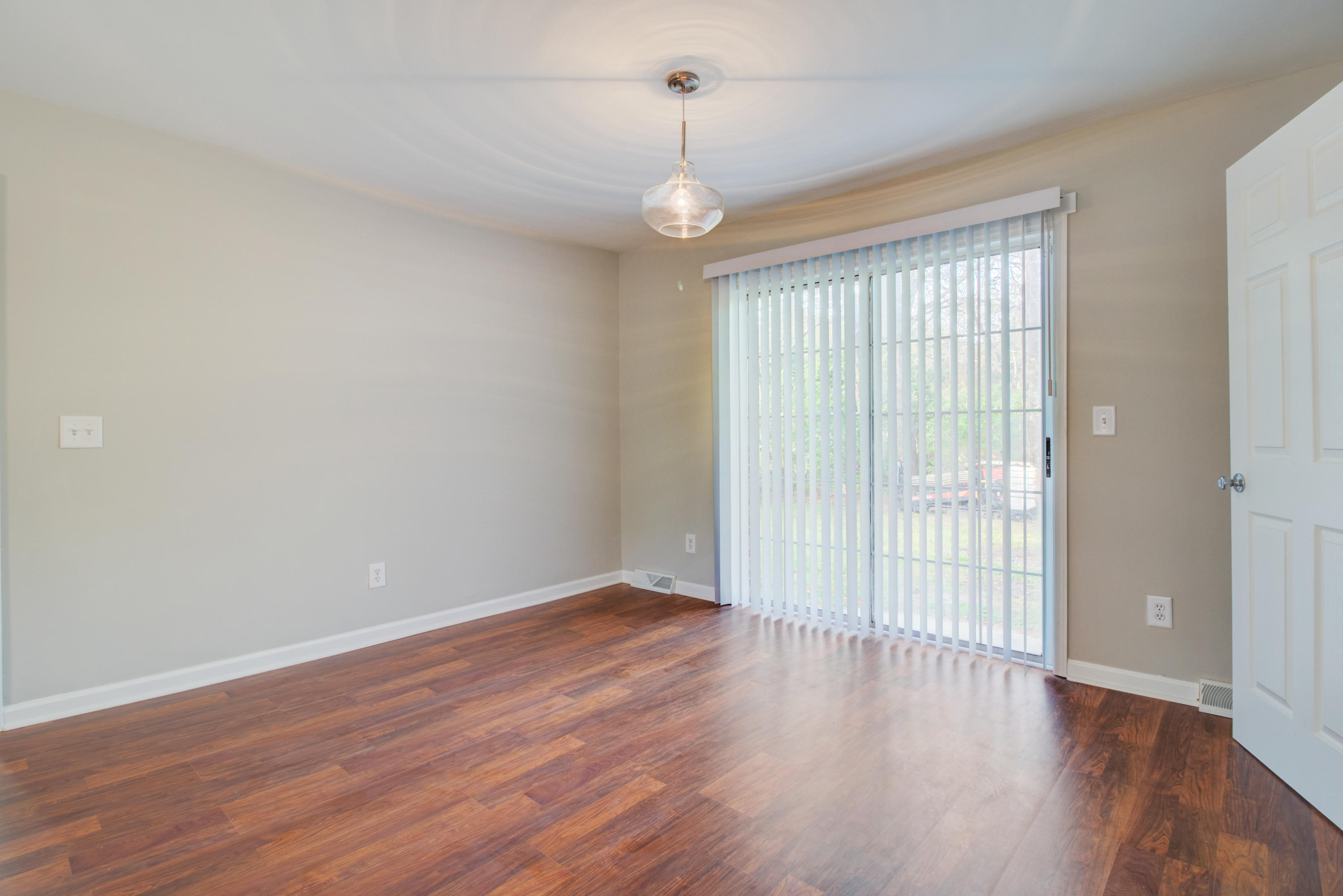 926 Miles Jamison Road Summerville, SC 29485 - Photo 10 of 24 Dining