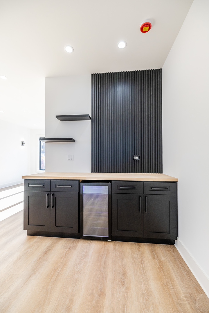 3216 West Polk Street, Unit 3 Chicago, IL 60624 - Photo 7 of 13