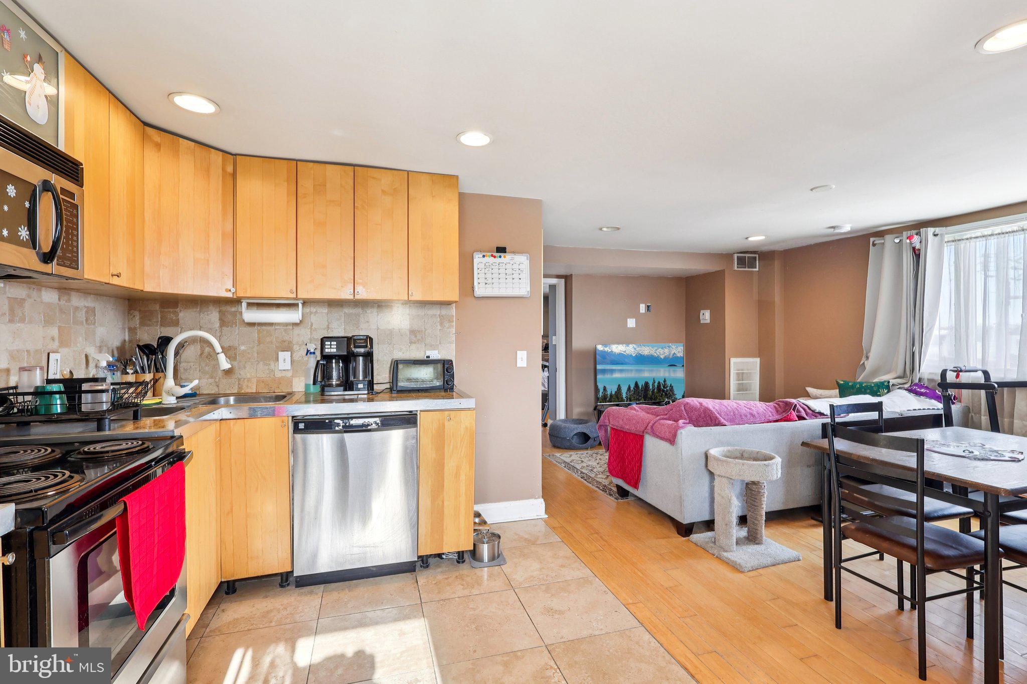 10844 Modena Terrace Philadelphia, PA 19154 - Photo 8 of 30